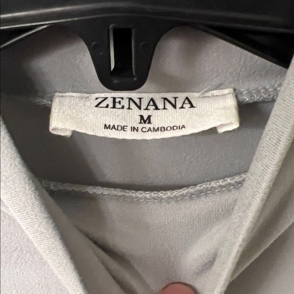 ❗️Zenana Outfitters Light Gray Mockneck Long Sleeve Bodysuit - Picture 2 of 4